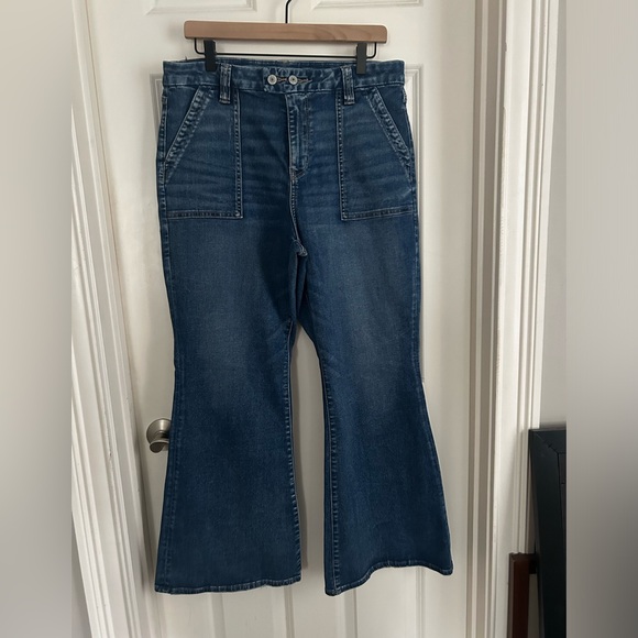 American Eagle Outfitters Denim - Worn once American Eagle Next Level Super high waisted flare jeans